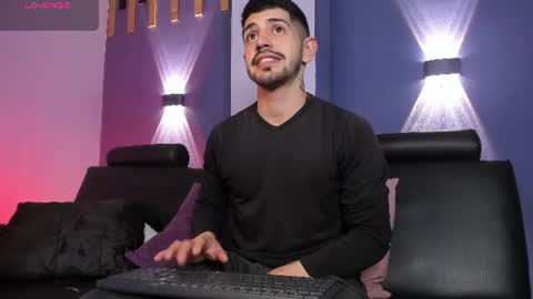 Alejo  online show from June 21, 2026, 7:00 am