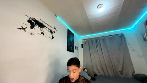 alejo_cute online show from July 9, 2026, 2:32 pm