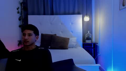 alejo_exotic online show from May 25, 2026, 12:11 pm