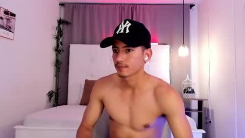 alejo_exotic online show from July 26, 2026, 2:09 am