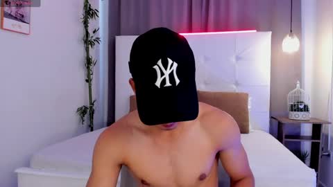 alejo_exotic online show from July 28, 2026, 12:48 pm