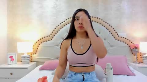 ALENA online show from June 26, 2026, 1:37 pm