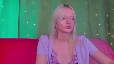 alessakiss online show from July 7, 2026, 2:14 am