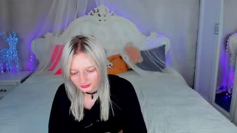 alessakiss online show from July 14, 2026, 2:05 am