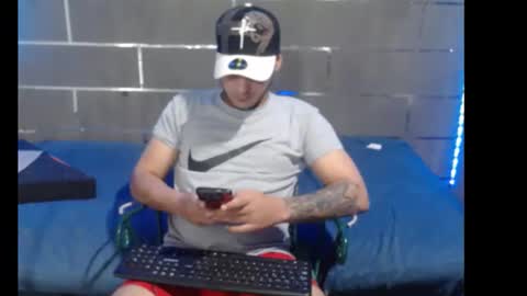 alessandro online show from May 31, 2026, 4:42 am