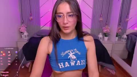 Alessia online show from July 15, 2026, 1:27 pm