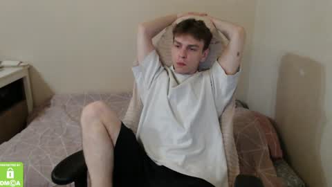 Snapshot of alex_gotcha chatting on June 24, 2026, 8:41 pm Alex online show from June 24, 2026, 8:41 pm