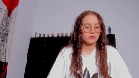 Snapshot of alexandra_clauss chatting on June 17, 2026, 11:05 pm alexandra clauss online show from June 17, 2026, 11:05 pm