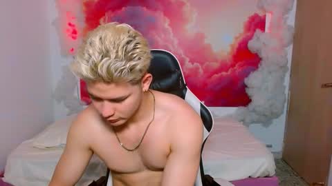 Alex online show from November 25, 2025, 7:14 pm