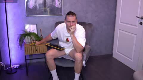 Alex online show from July 14, 2026, 5:12 am