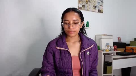 Snapshot of alia054 chatting on April 25, 2026, 2:14 pm Alia online show from April 25, 2026, 2:14 pm