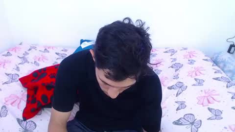 CATALINA Y ANDRES online show from July 24, 2026, 7:56 pm