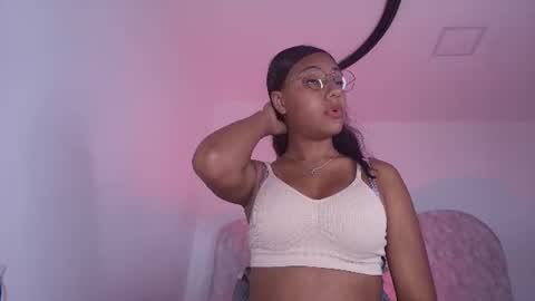 Alicia Kyse  online show from June 25, 2026, 5:12 am