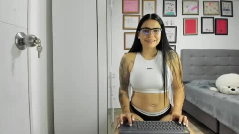 alicia_rainbow online show from August 9, 2026, 3:55 am