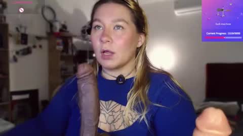 Snapshot of alisa_u chatting on July 27, 2026, 8:49 pm alisa_u online show from July 27, 2026, 8:49 pm