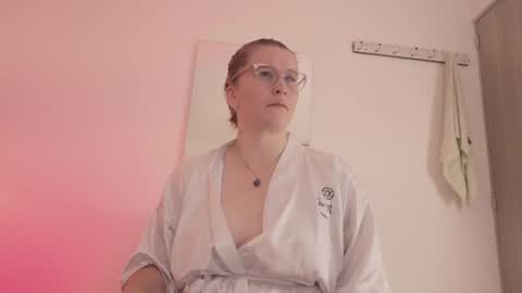 Alli  online show from July 19, 2026, 9:02 am