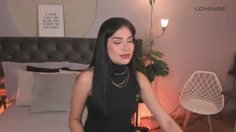 Mia online show from June 18, 2026, 4:00 pm