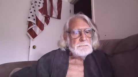 AlphaUniform online show from July 4, 2026, 7:31 pm