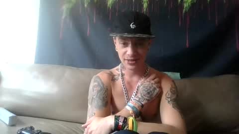 altboy010 online show from July 25, 2026, 2:03 pm