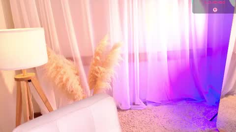 Lilu online show from July 15, 2026, 5:23 am