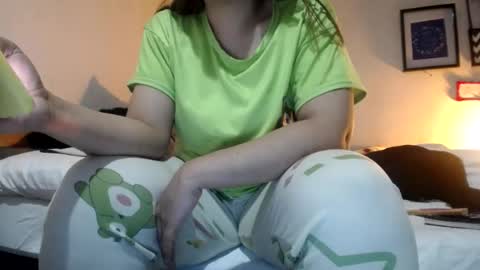 Alyn Maria online show from July 23, 2026, 1:52 am