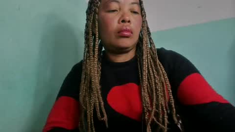 alypierette online show from July 25, 2026, 5:27 am