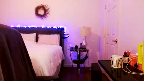 Snapshot of alyssiaamorexo chatting on July 5, 2026, 9:44 pm Alyssiaamorexo online show from July 5, 2026, 9:44 pm
