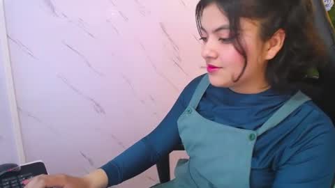amalia_a online show from July 9, 2026, 12:53 pm