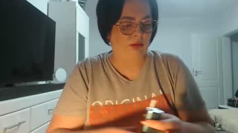 Snapshot of amandamuller1982 chatting on June 8, 2026, 6:30 pm Anda online show from June 8, 2026, 6:30 pm