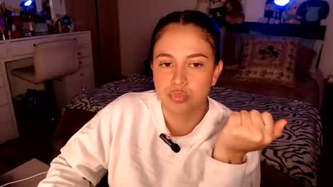 Mila  online show from July 2, 2026, 2:33 am