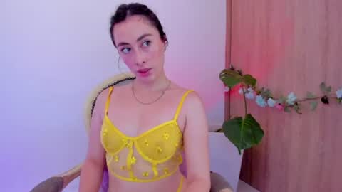 Amatista online show from July 7, 2026, 4:33 pm