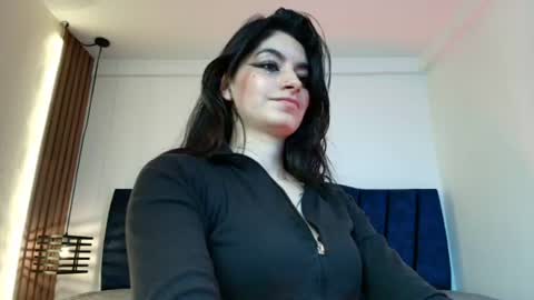 AMBAR LEE online show from August 3, 2026, 12:43 pm