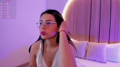 Snapshot of amber_piercee chatting on July 30, 2026, 7:24 pm A M B E R online show from July 30, 2026, 7:24 pm
