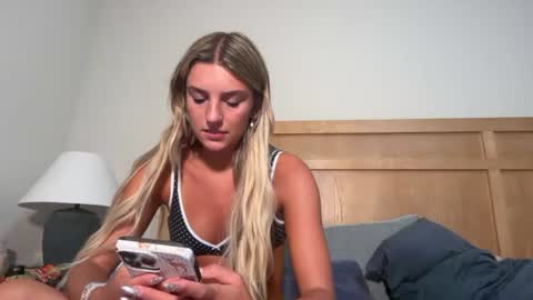 ambie bambi amber griz online show from July 2, 2026, 1:05 am