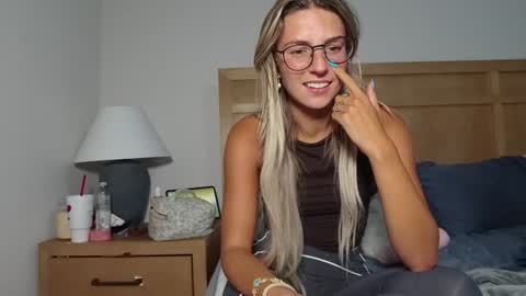 ambie bambi amber griz online show from July 23, 2026, 1:19 am