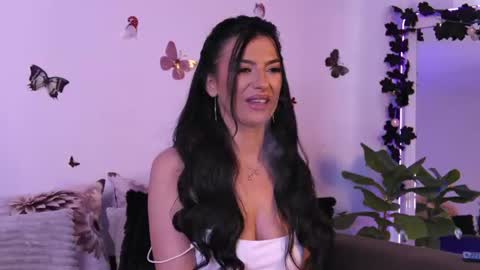 AmelieReeaa online show from July 5, 2026, 1:51 pm