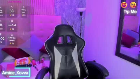 Amiee online show from July 23, 2026, 1:58 am