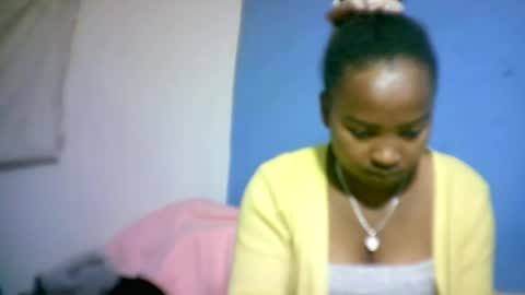 amielle_01 online show from July 28, 2026, 5:12 pm