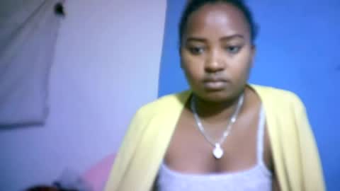 amielle_01 online show from July 28, 2026, 7:15 pm