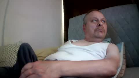 amyllrmm online show from June 21, 2026, 11:13 am