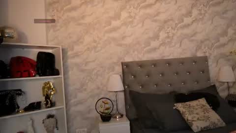 AmyDiamond online show from June 21, 2026, 6:43 pm