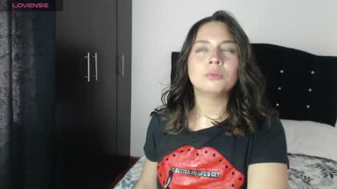 ana_arms_ online show from June 2, 2026, 6:32 pm
