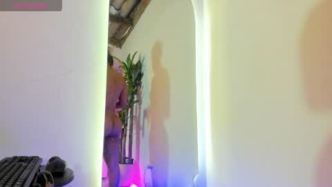Snapshot of anahi_cruz77 chatting on April 19, 2026, 3:00 pm Ana online show from April 19, 2026, 3:00 pm