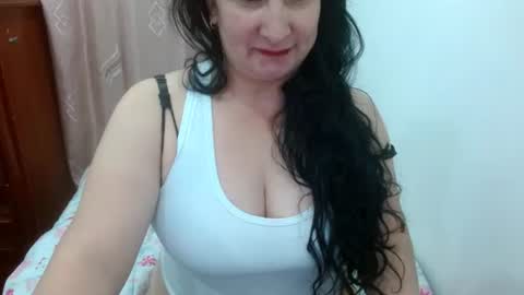 anamaria288 online show from July 17, 2026, 11:42 pm