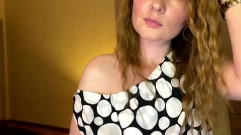 Ana online show from June 9, 2026, 11:49 pm