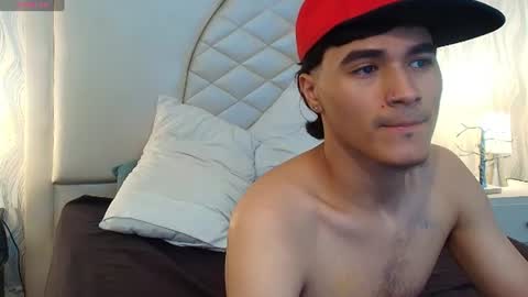 Andreao online show from July 15, 2026, 1:49 pm