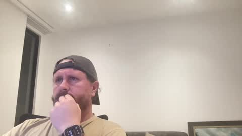 andres19807342 online show from February 24, 2025, 1:24 am