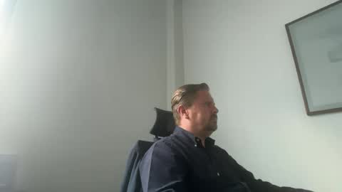 andres19807342 online show from June 22, 2026, 10:07 pm