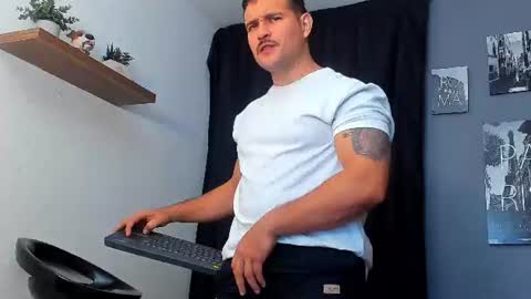 Andrew Diaz online show from July 22, 2026, 8:17 am