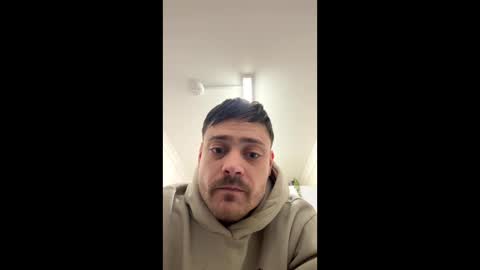 andy_gibson1 online show from March 7, 2026, 3:14 am